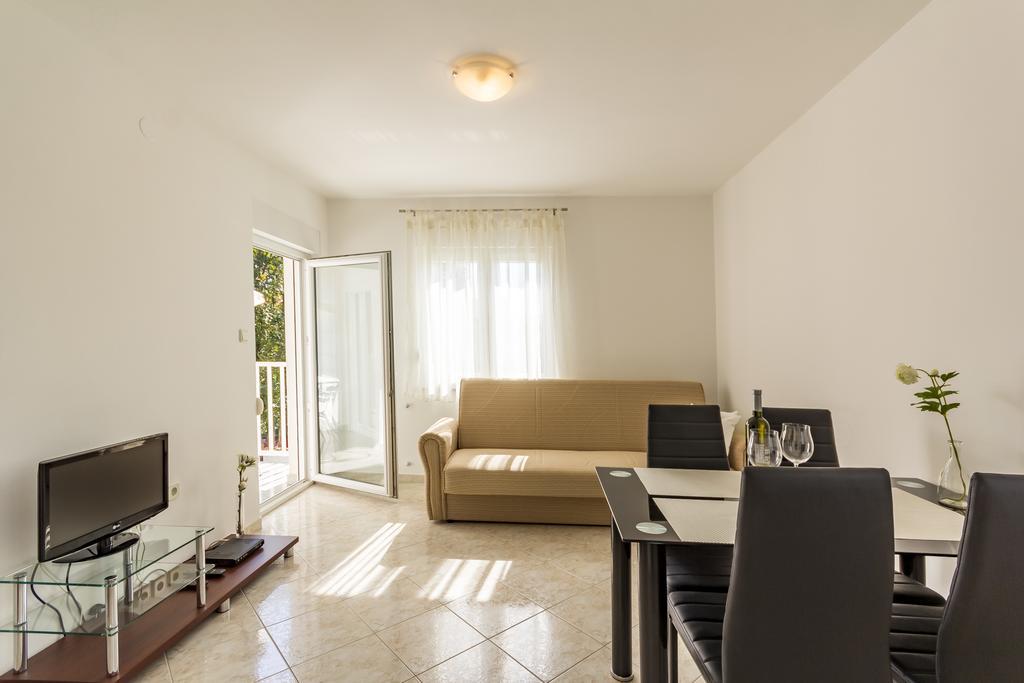 Apartments Alba Fažana Extérieur photo