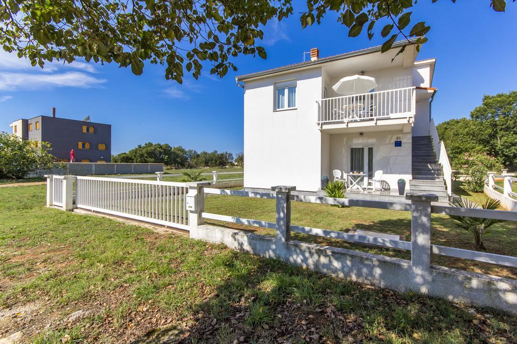 Apartments Alba Fažana Extérieur photo