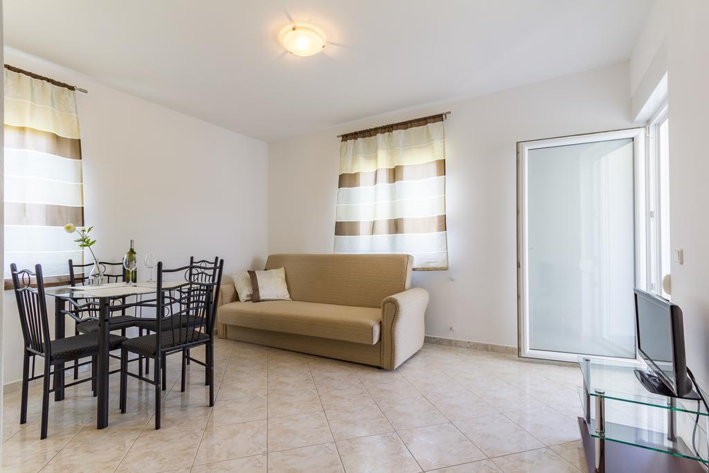 Apartments Alba Fažana Extérieur photo